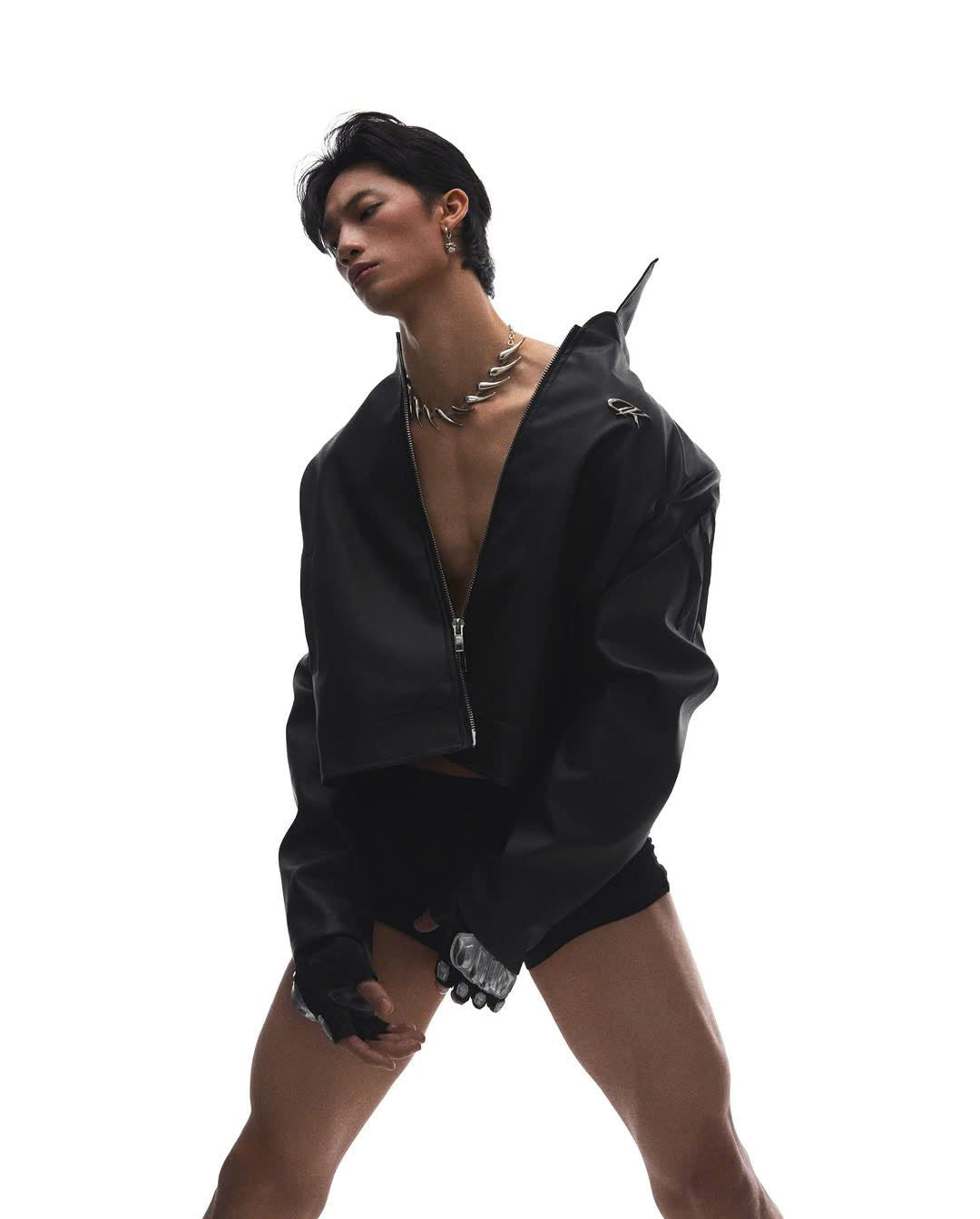 PADDED-SHOULDER LEATHER JACKET