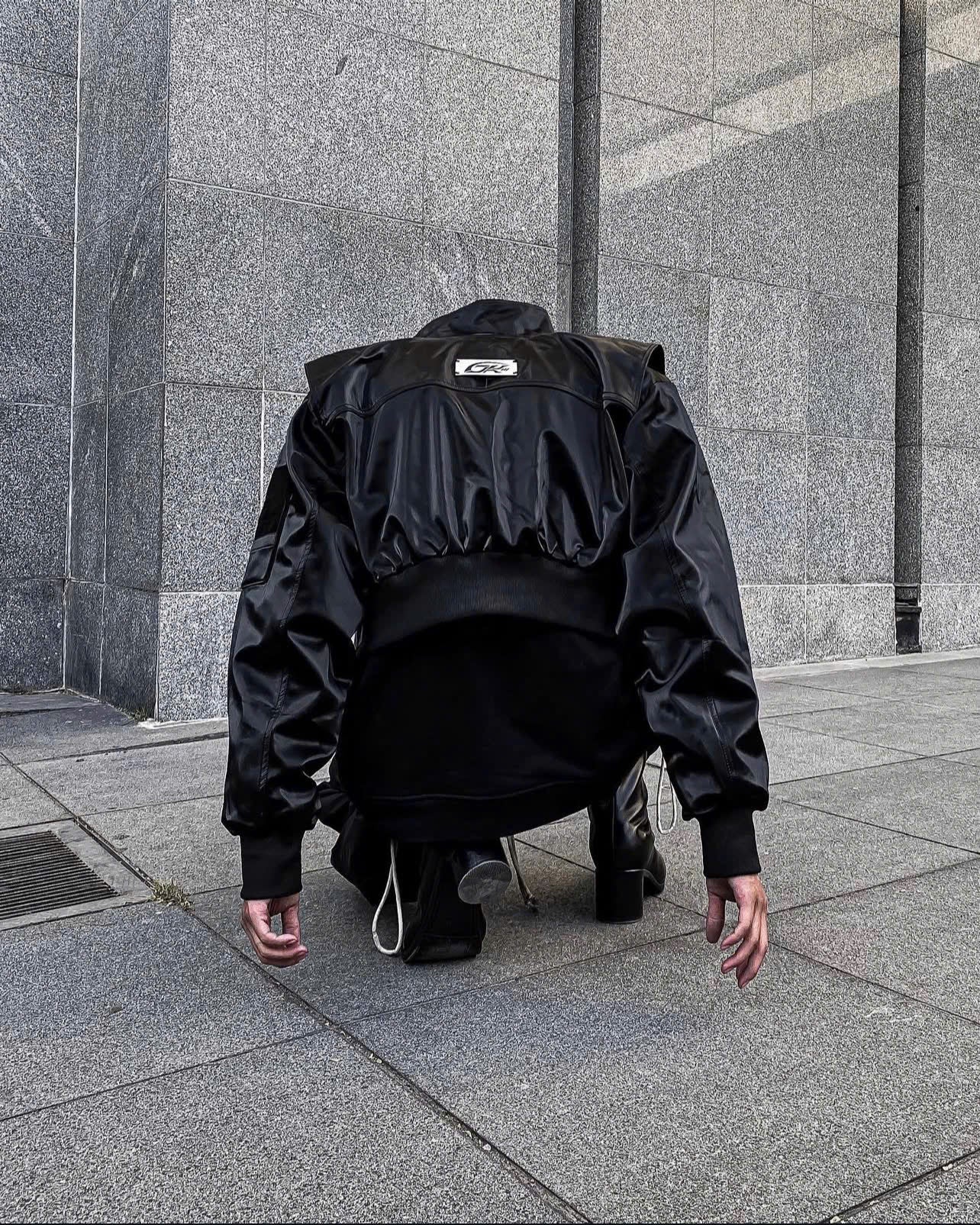 LEATHER WATERSLIDE CROPPED BOMBER