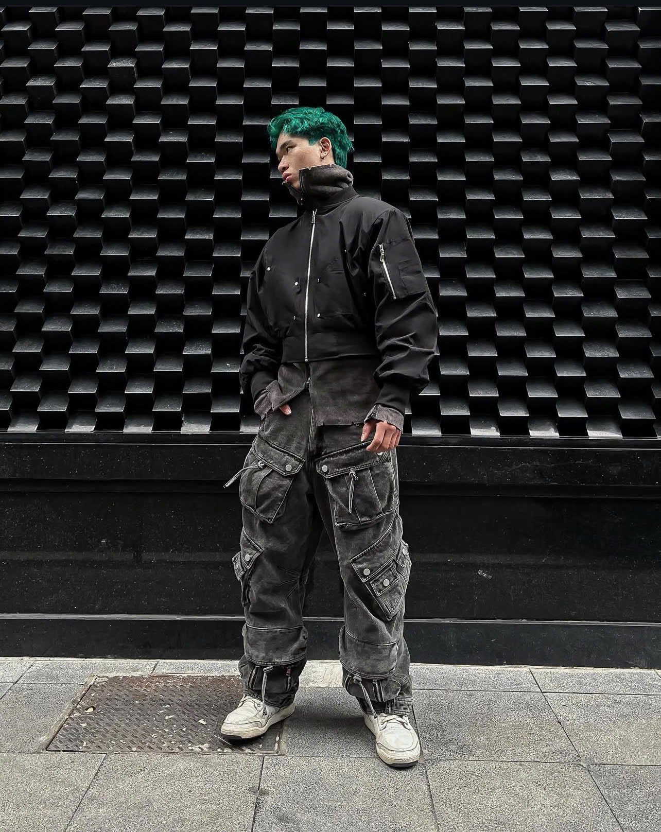 WINDBREAKER BOMBER JACKET