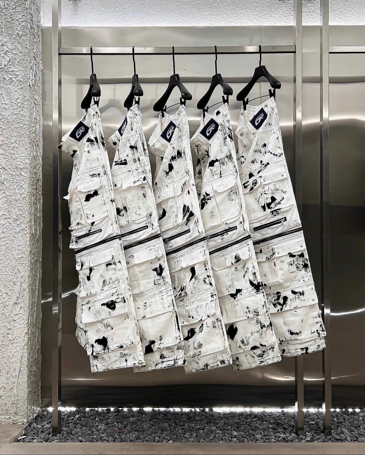 WASH-DENIM CARGO PANTS MULTI POCKET (White)