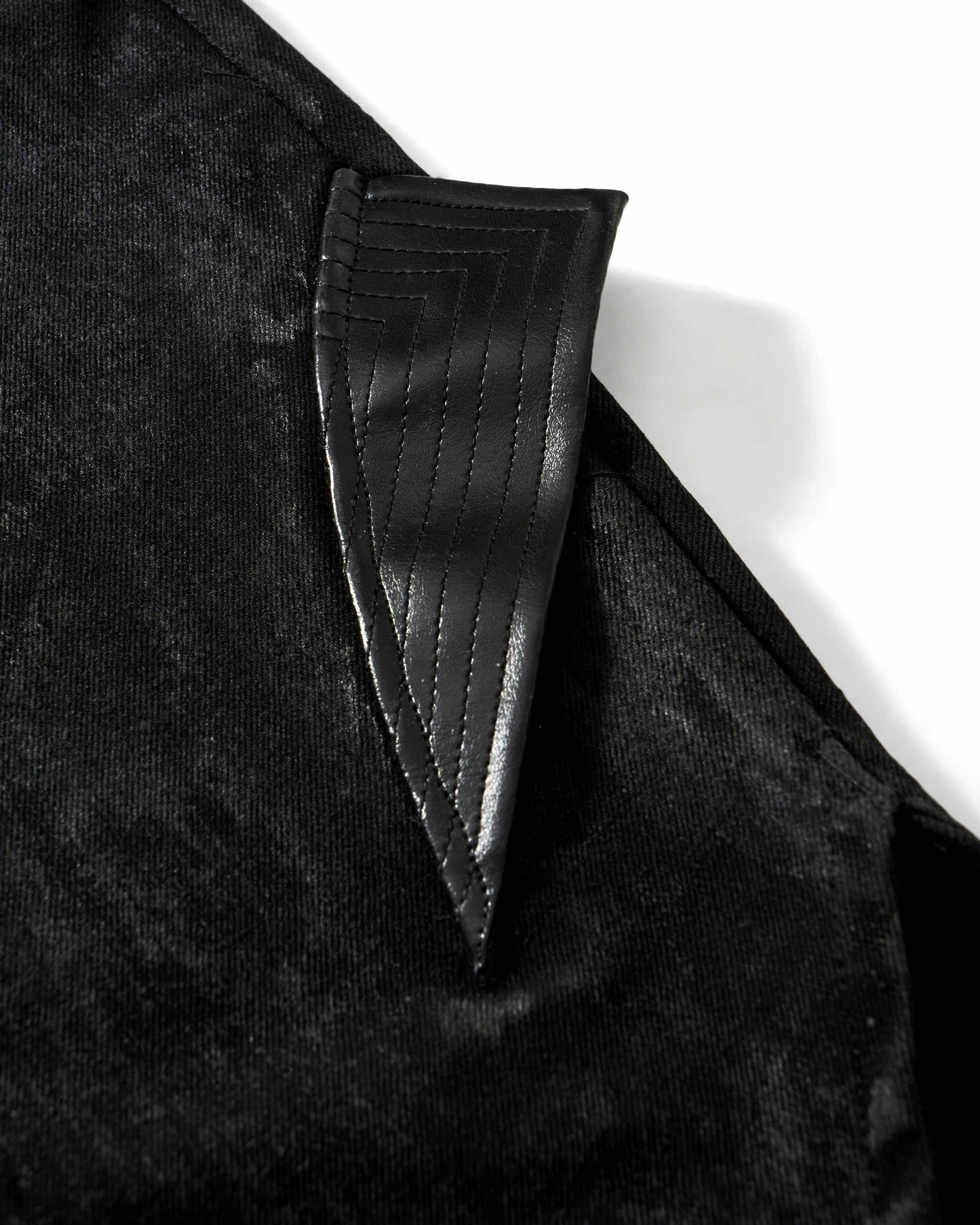 SHADOW WAX LEATHER SHORTS