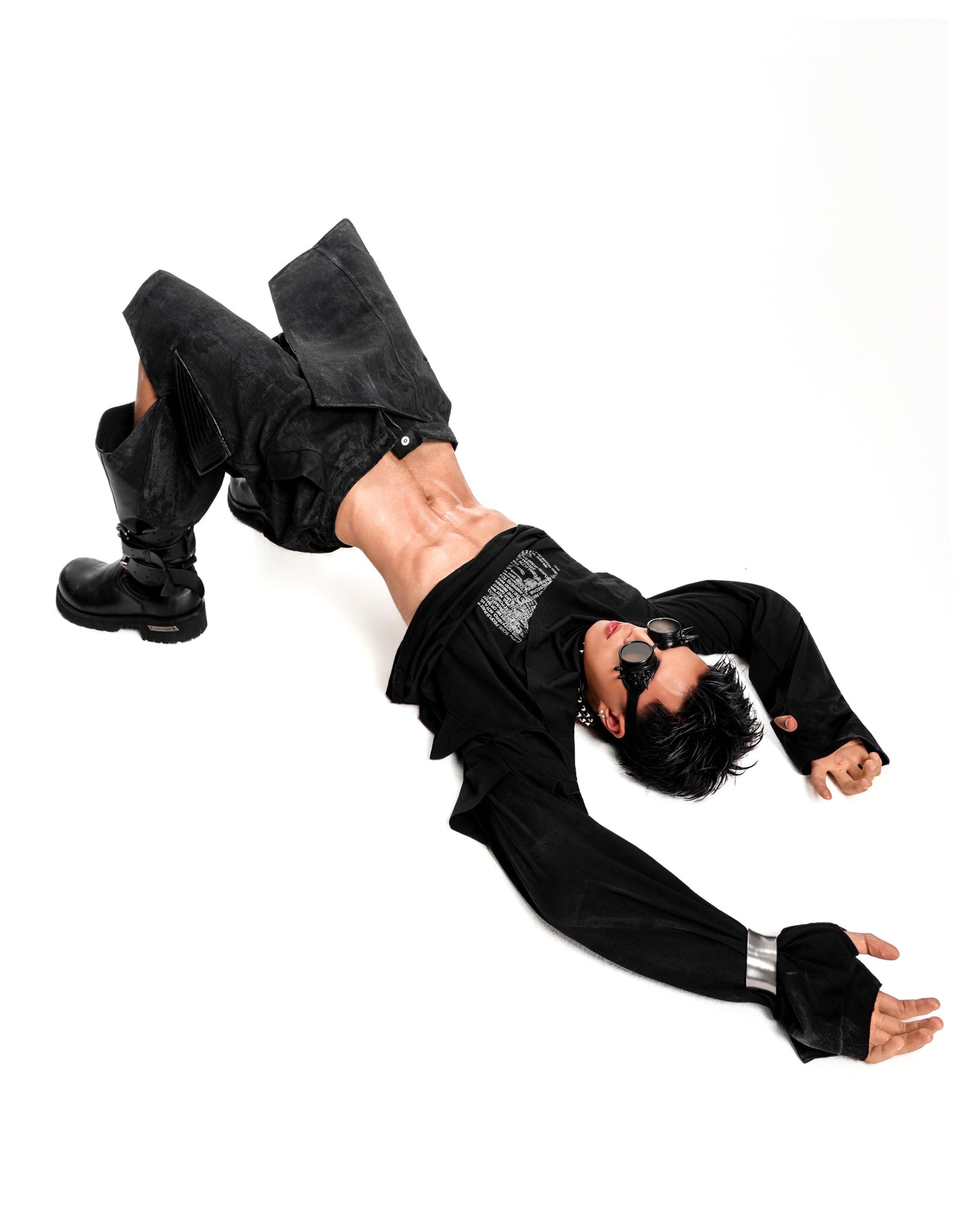 SHADOW WAX LEATHER SHORTS