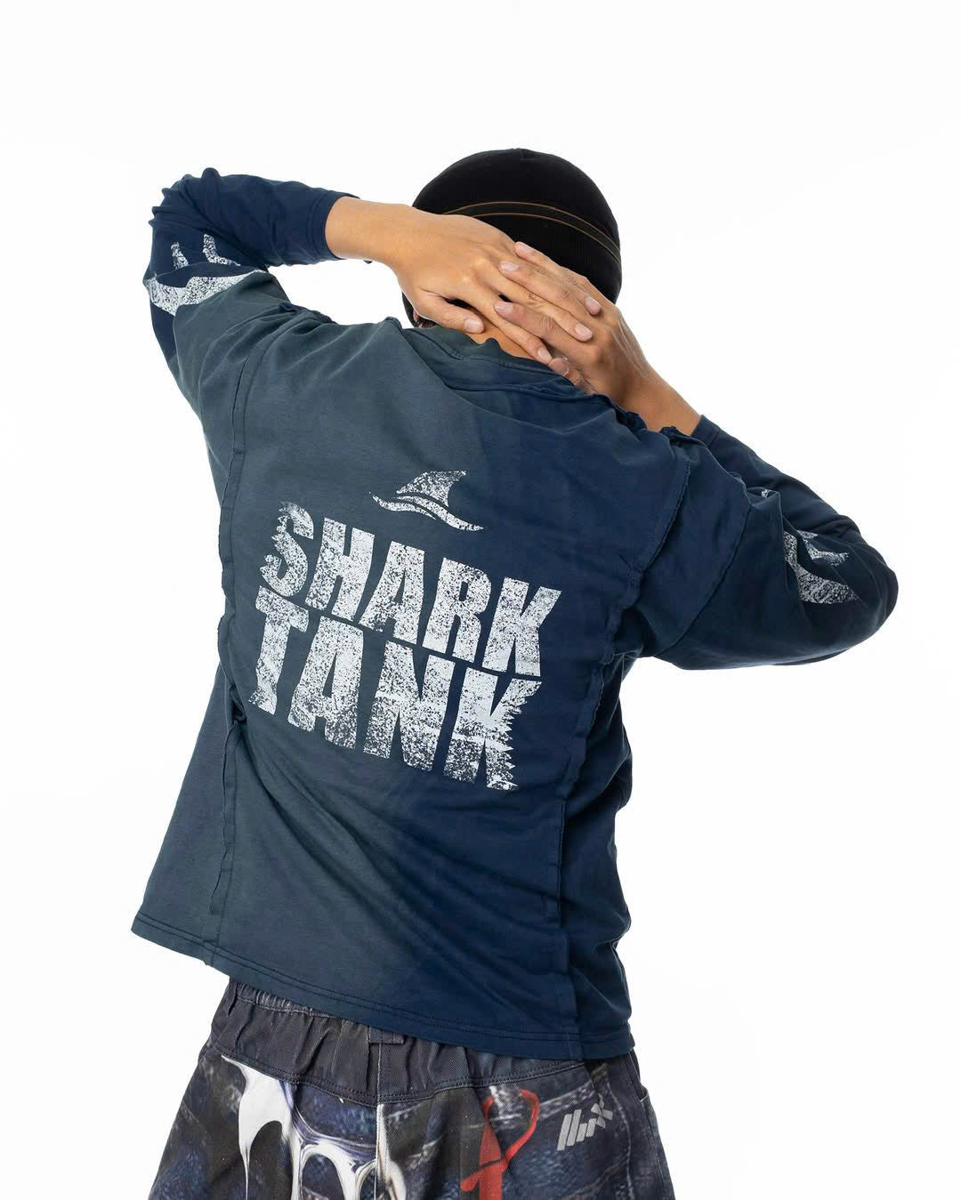 SHARK HALF-WASHED BLUE LONGSLEEVE