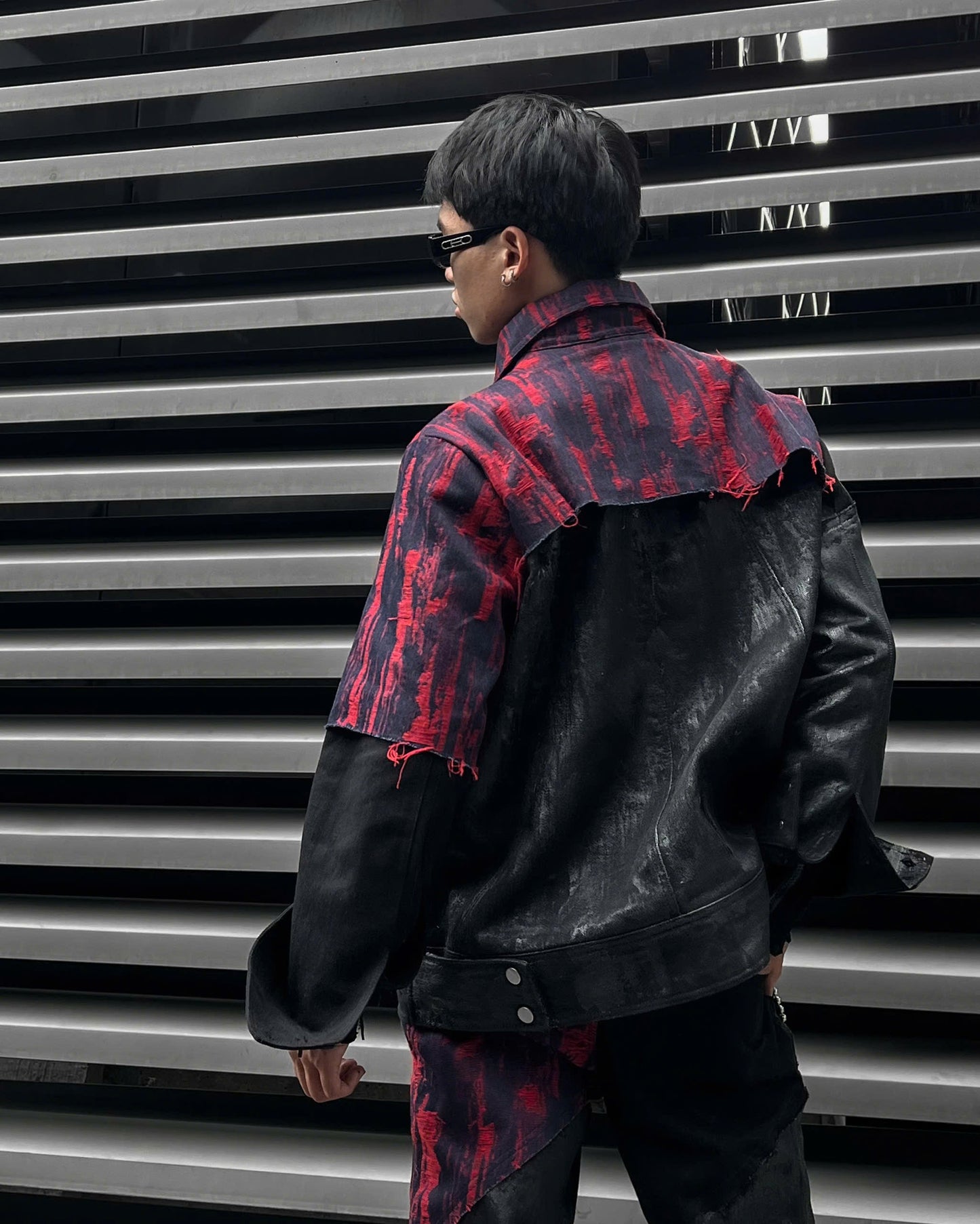 DISTRESSED WAX DENIM JACKET