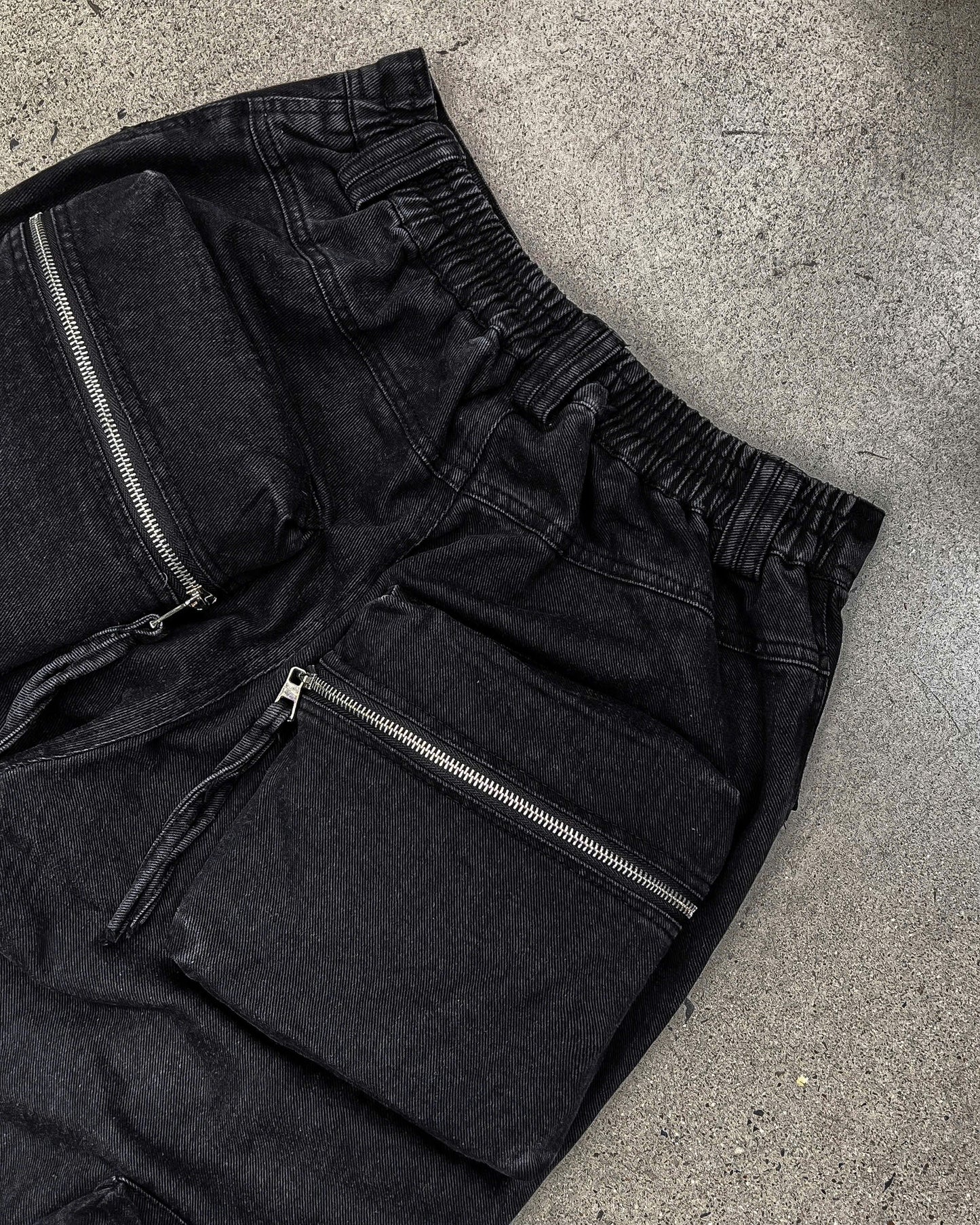 BLACK-WASH DENIM CARGO FLARE PANTS