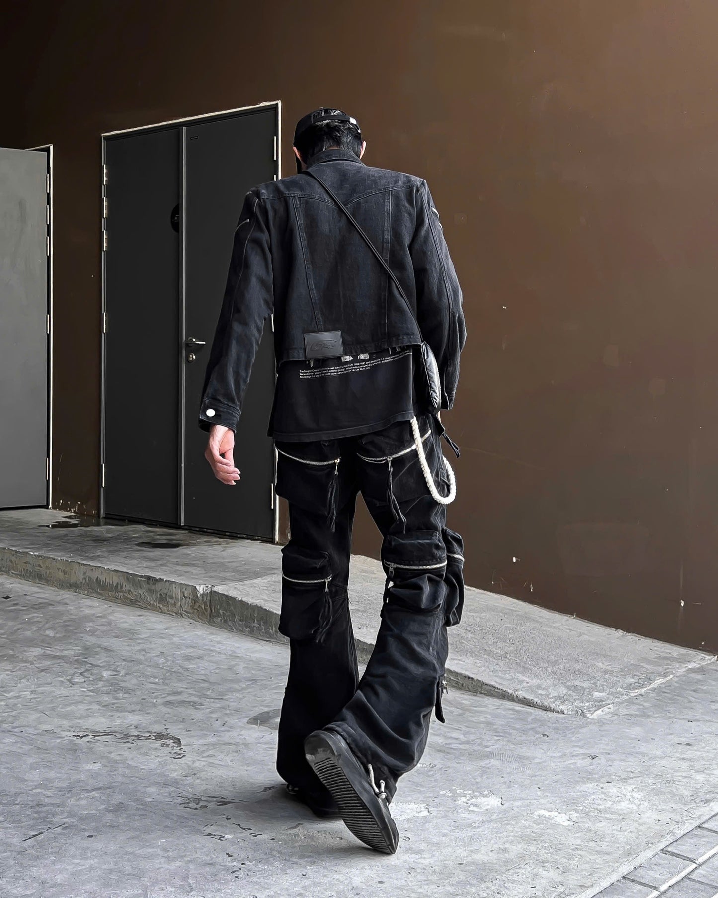 BLACK-WASH DENIM CARGO FLARE PANTS