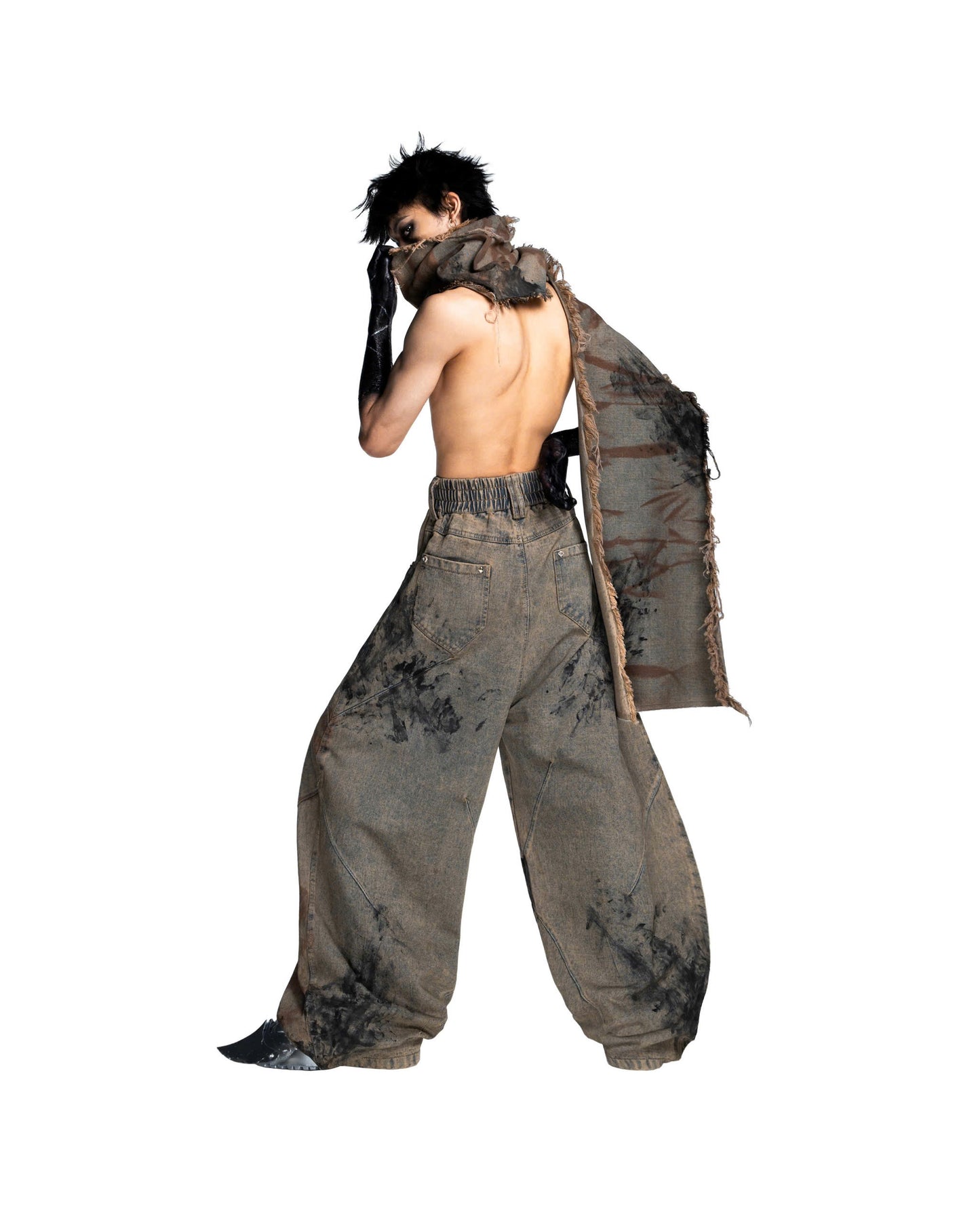 MUD-STAINED DENIM PANTS (Limited)
