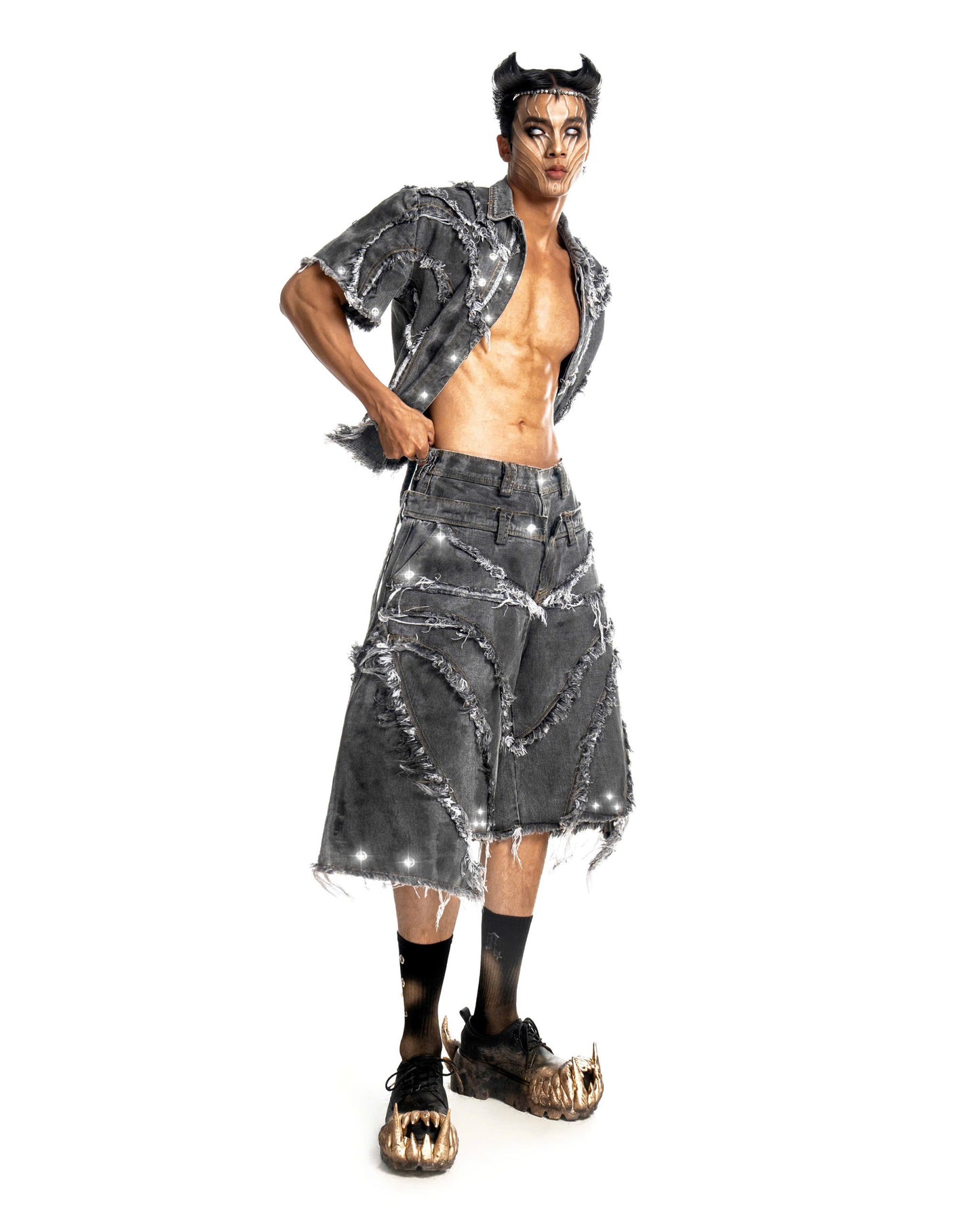 PUNISHER SCARRED HORNED SHORTS