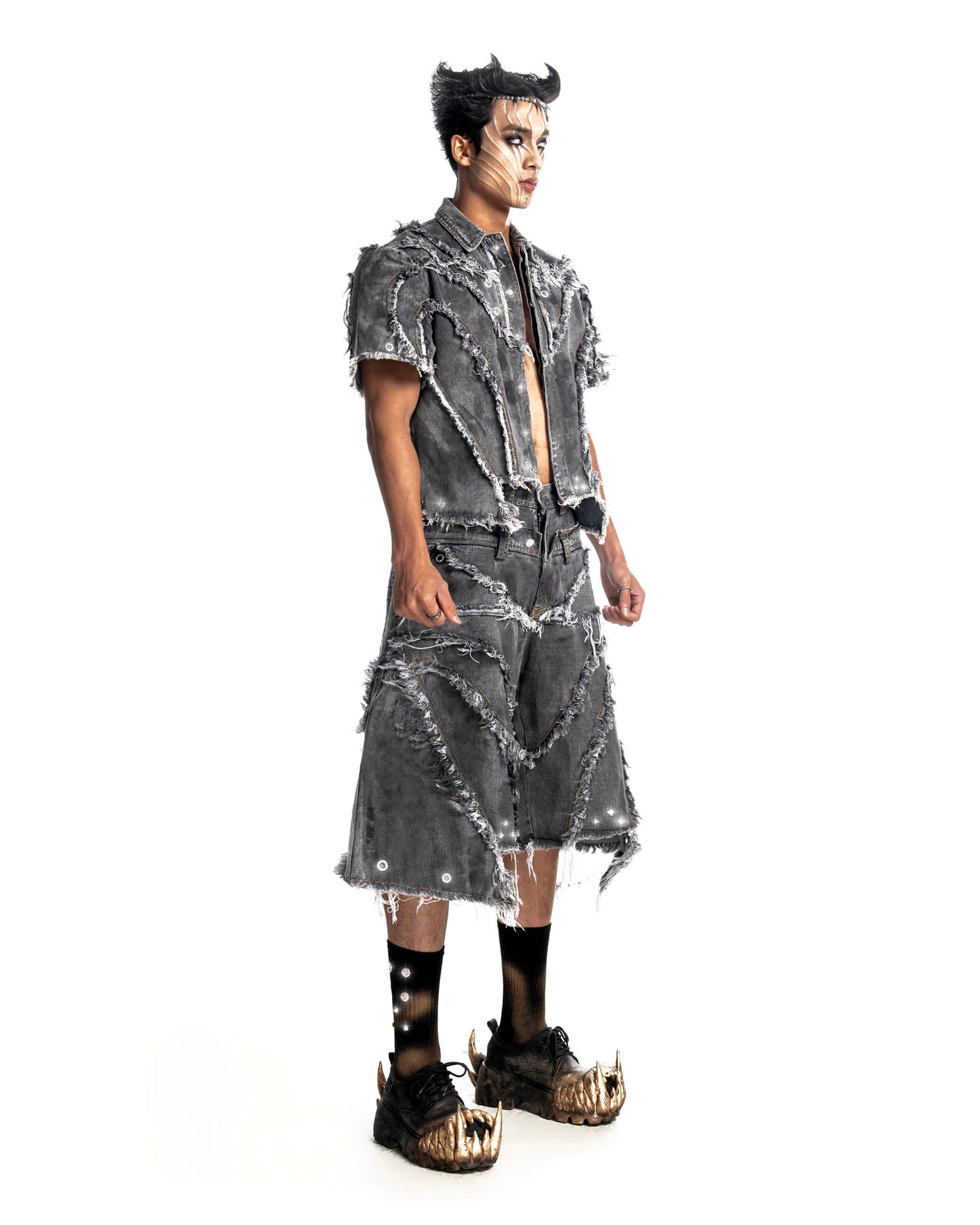 PUNISHER SCARRED HORNED SHORTS